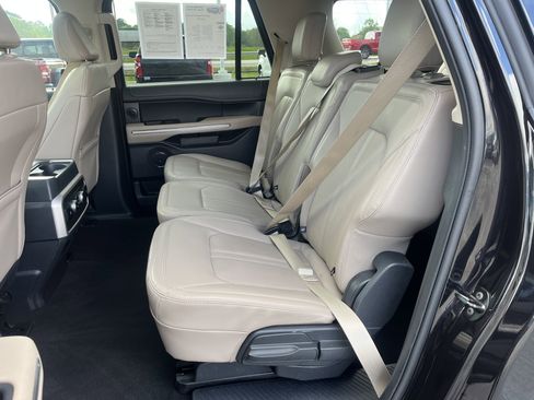 Used 2024 Ford Expedition Max Limited image 35