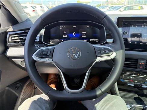 New 2025 Volkswagen Jetta SE image 13