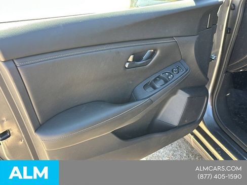 Used 2025 Nissan Sentra S FWD image 13