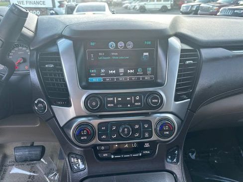 Used 2016 Chevrolet Suburban LTZ image 28