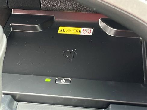 Used 2022 Toyota Camry XSE image 22