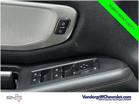 Used 2025 Ford Expedition Active AWD/4WD image 20