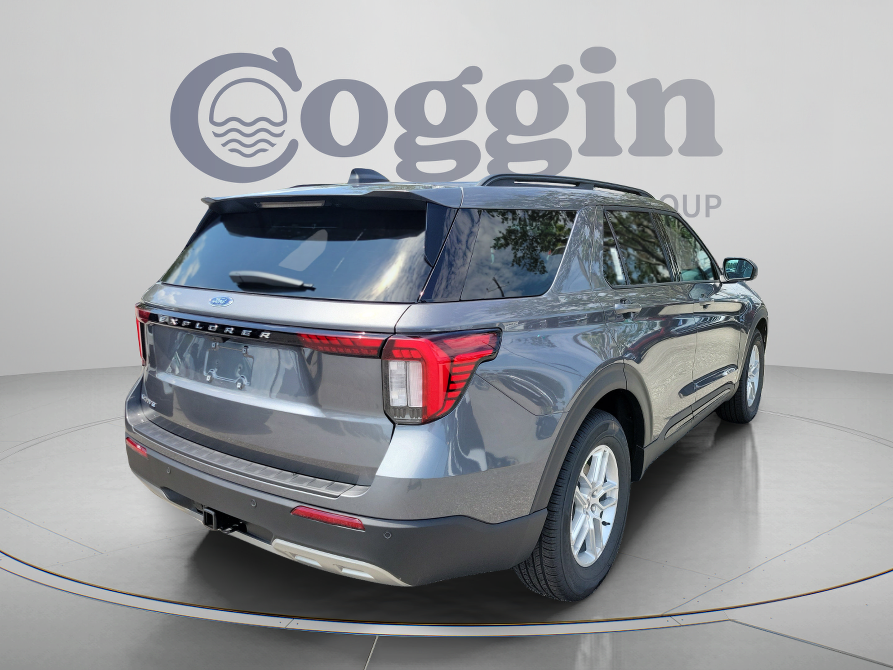 New 2026 Ford Explorer Active w/ Active Comfort Package RWD image 3