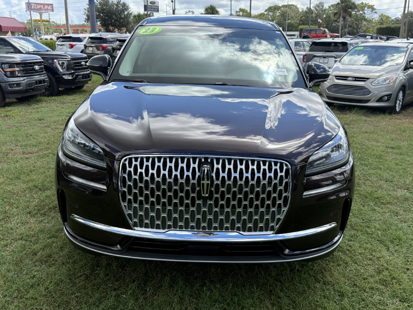 Used 2023 Lincoln Corsair FWD w/ Equipment Group 101A image 9