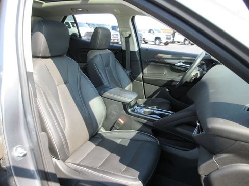 Certified 2021 Buick Envision Essence w/ Technology Package I AWD/4WD image 24