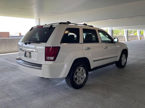 Used 2010 Jeep Grand Cherokee Limited AWD/4WD image 15