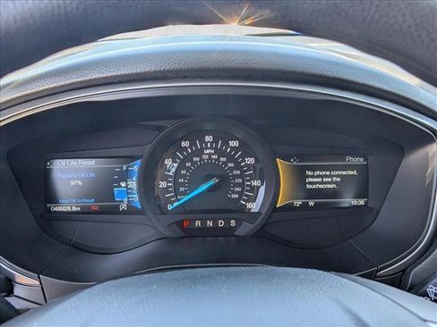 Used 2018 Ford Fusion SE w/ Fusion SE Technology Package FWD image 11