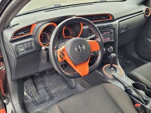 Used 2015 Scion tC image 9