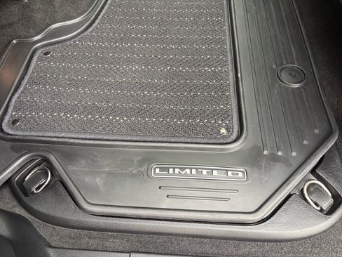 Used 2021 RAM 1500 Limited AWD/4WD image 19