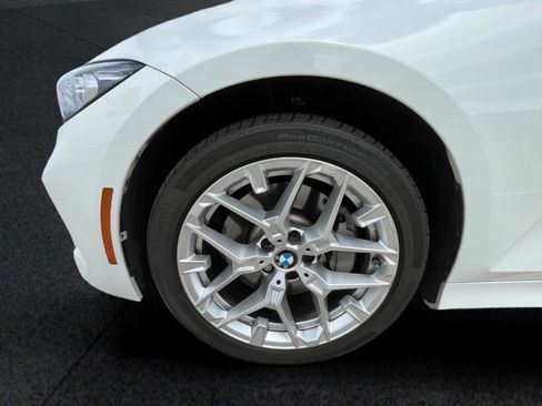 Used 2025 BMW 330i Sedan RWD image 11