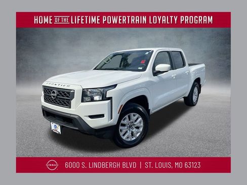 Used 2022 Nissan Frontier SV image 1