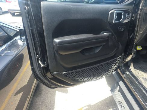 Used 2021 Jeep Wrangler Unlimited Rubicon AWD/4WD image 16