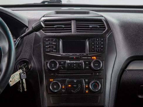 Used 2016 Ford Explorer 4WD Police Interceptor image 24