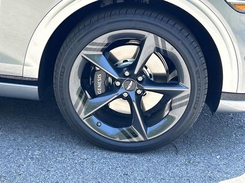 New 2026 Genesis GV70 2.5T Sport Prestige w/ G1 Accessory Package AWD/4WD image 9