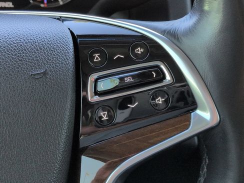 Used 2018 Cadillac Escalade Luxury RWD image 27