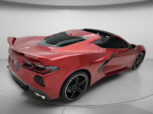 Used 2024 Chevrolet Corvette Stingray Preferred Cpe w/ Z51 Performance Package RWD image 10