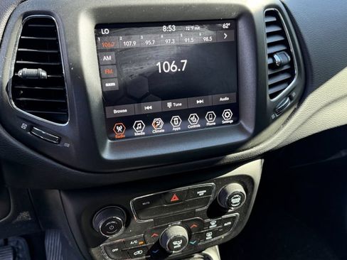 Used 2019 Jeep Compass Trailhawk w/ Cold Weather Group AWD/4WD image 4