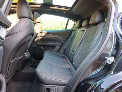 Used 2023 Maserati Grecale Modena image 20