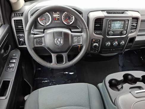 Used 2018 RAM 1500 Express w/ Express Value Package AWD/4WD image 11