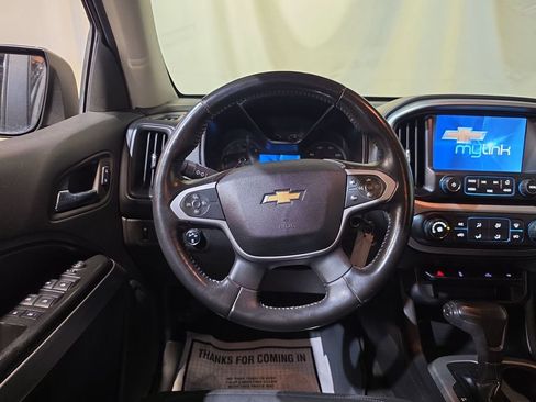 Used 2016 Chevrolet Colorado LT AWD/4WD image 11
