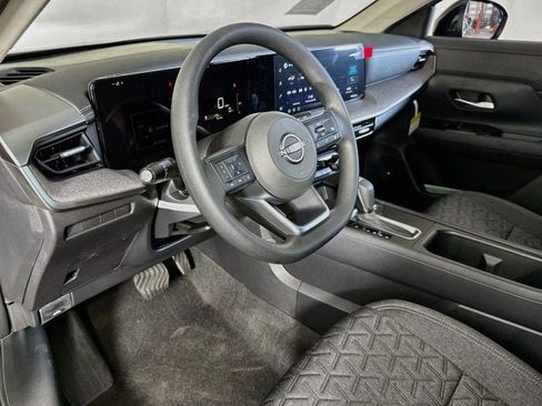 New 2026 Nissan Kicks SV AWD/4WD image 10