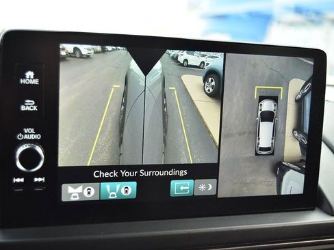 New 2025 Honda Pilot TrailSport image 16