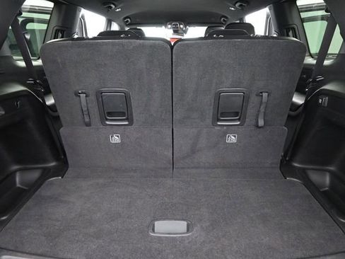 Used 2023 Jeep Grand Cherokee L Laredo image 18