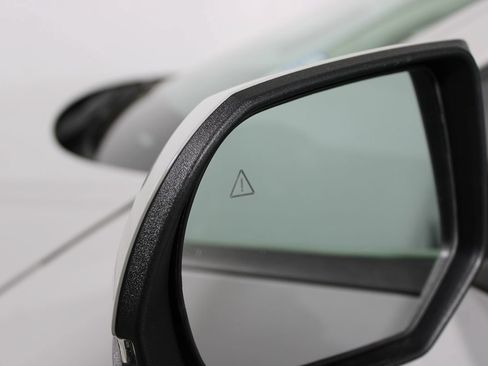 Used 2024 Hyundai Ioniq 5 SEL RWD image 32
