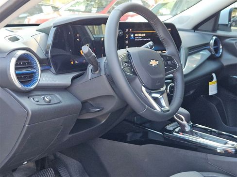 New 2026 Chevrolet Trax LT w/ Driver Confidence Package image 9