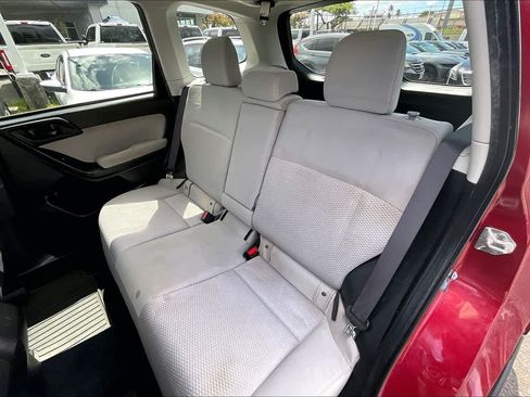 Used 2015 Subaru Forester 2.5i Premium AWD/4WD image 29