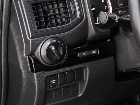 Used 2022 Nissan Titan SV w/ Accessory Utility Package AWD/4WD image 26