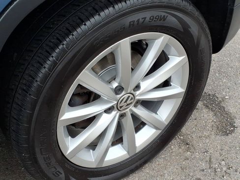 Used 2017 Volkswagen Tiguan Wolfsburg Edition AWD/4WD image 13