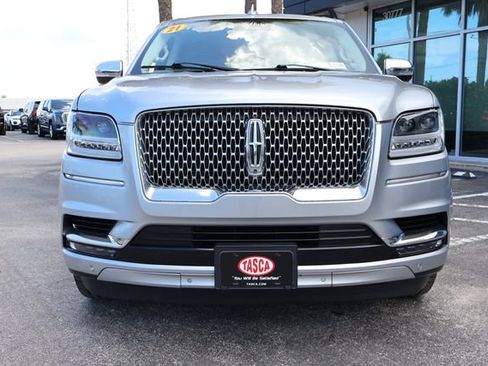Used 2021 Lincoln Navigator Black Label AWD/4WD image 2