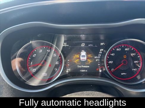 Used 2017 Dodge Charger SXT image 10