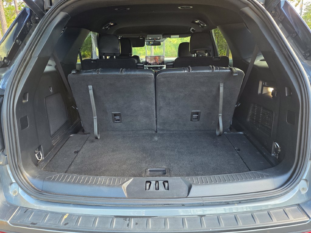 Used 2025 Ford Explorer ST-Line w/ Premium Package RWD image 20