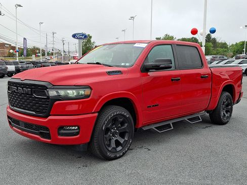 Used 2025 RAM 1500 Big Horn AWD/4WD image 3