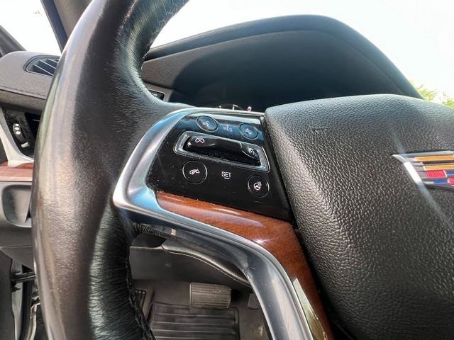 Used 2019 Cadillac Escalade Luxury AWD/4WD image 13