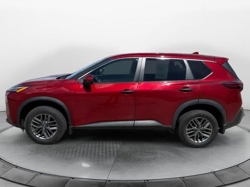Used 2021 Nissan Rogue S AWD/4WD image 2