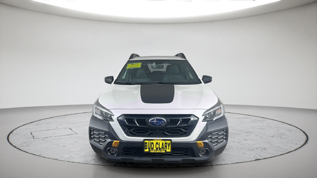 Used 2025 Subaru Outback Wilderness AWD/4WD image 3