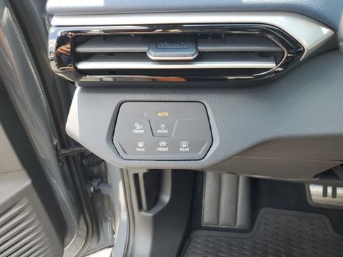 Certified 2025 Volkswagen ID.4 Pro S AWD/4WD image 35
