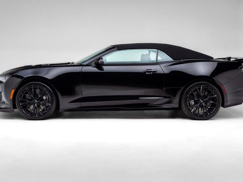 Used 2022 Chevrolet Camaro ZL1 RWD image 16
