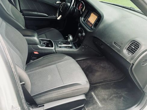 Used 2016 Dodge Charger SXT AWD/4WD image 22