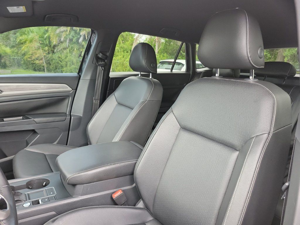 Used 2020 Volkswagen Atlas Cross Sport SE FWD image 21