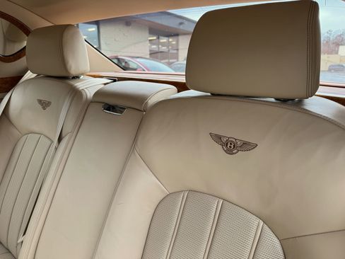 Used 2013 Bentley Mulsanne image 27