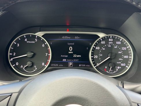 Used 2022 Nissan Sentra SV FWD image 9