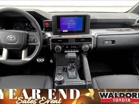 New 2025 Toyota Tacoma TRD Sport image 6