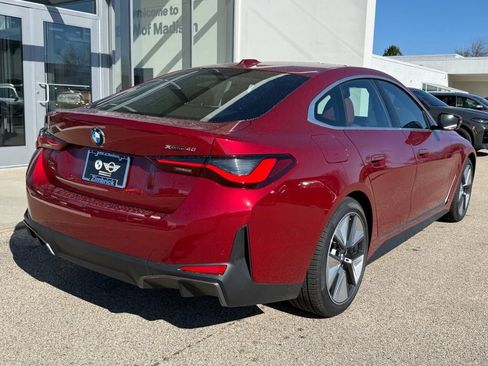 New 2026 BMW i4 xDrive40i image 3