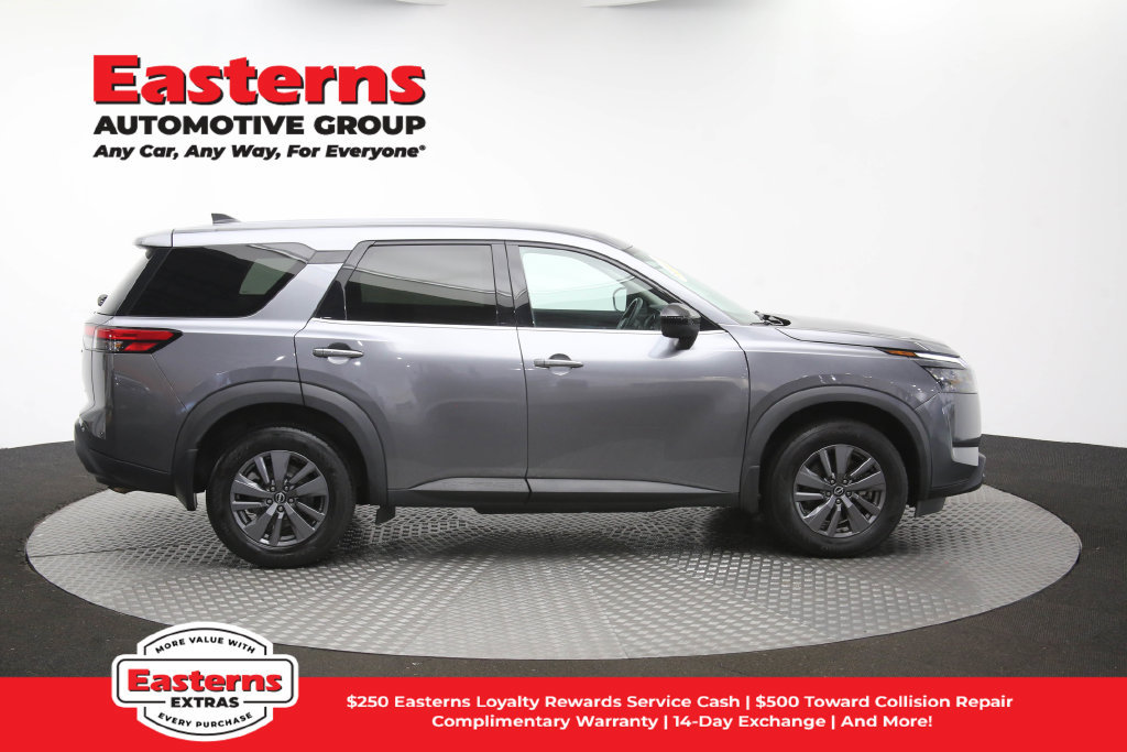 Used 2024 Nissan Pathfinder S AWD/4WD image 47