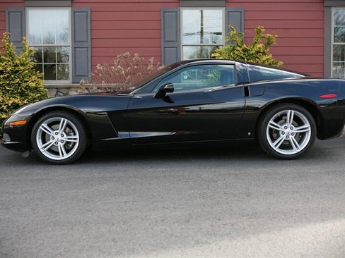 Used 2008 Chevrolet Corvette Coupe image 4