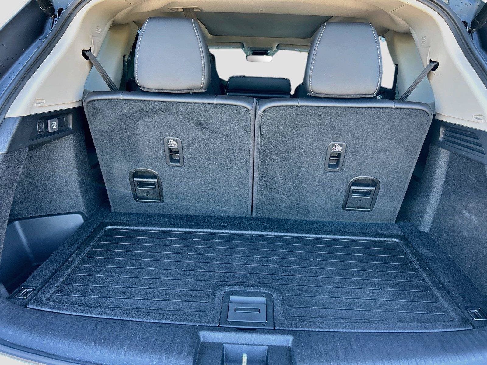 Used 2023 Acura MDX w/ Technology Package AWD/4WD image 14